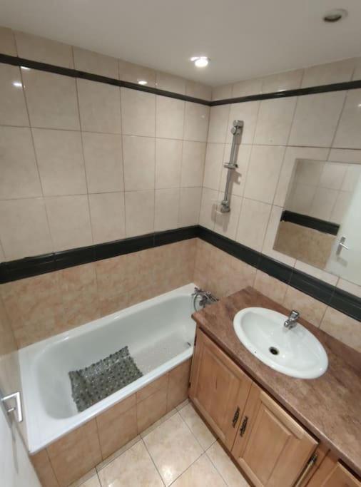 Ferienwohnung Duplex Cosy Gonesse Exterior foto